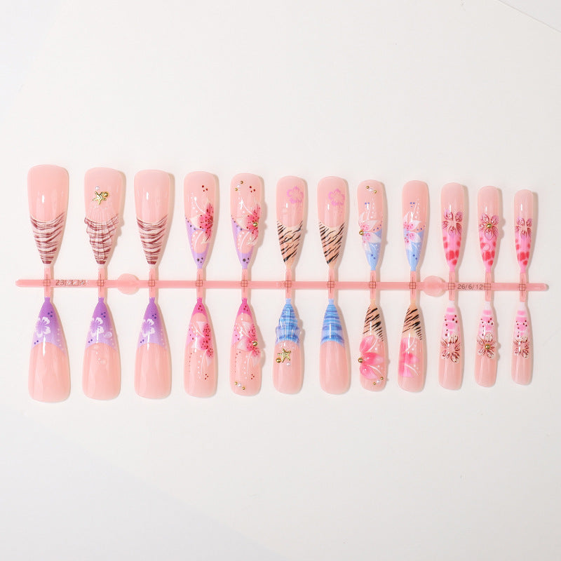 Künstlerische Press-On-Nagelspitzen Brehn
