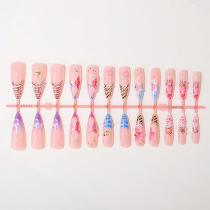 Künstlerische Press-On-Nagelspitzen Brehn