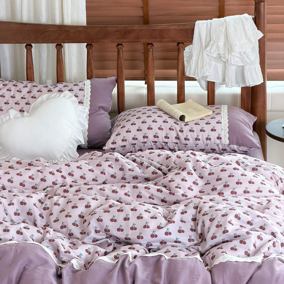 Wendbares Baumwoll-Bettwäscheset mit floralem Aquarellprint und Spitzenrand