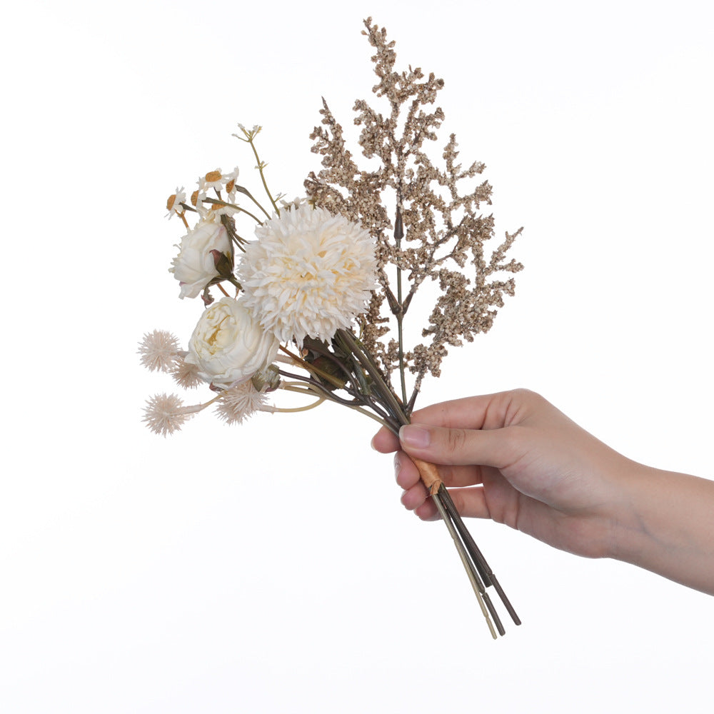 Trockenblumenstrauß Arrangement