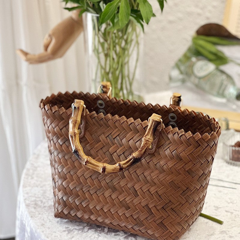 Handtasche Aus Geflochtenem Material mit Bambusgriffen Brehn