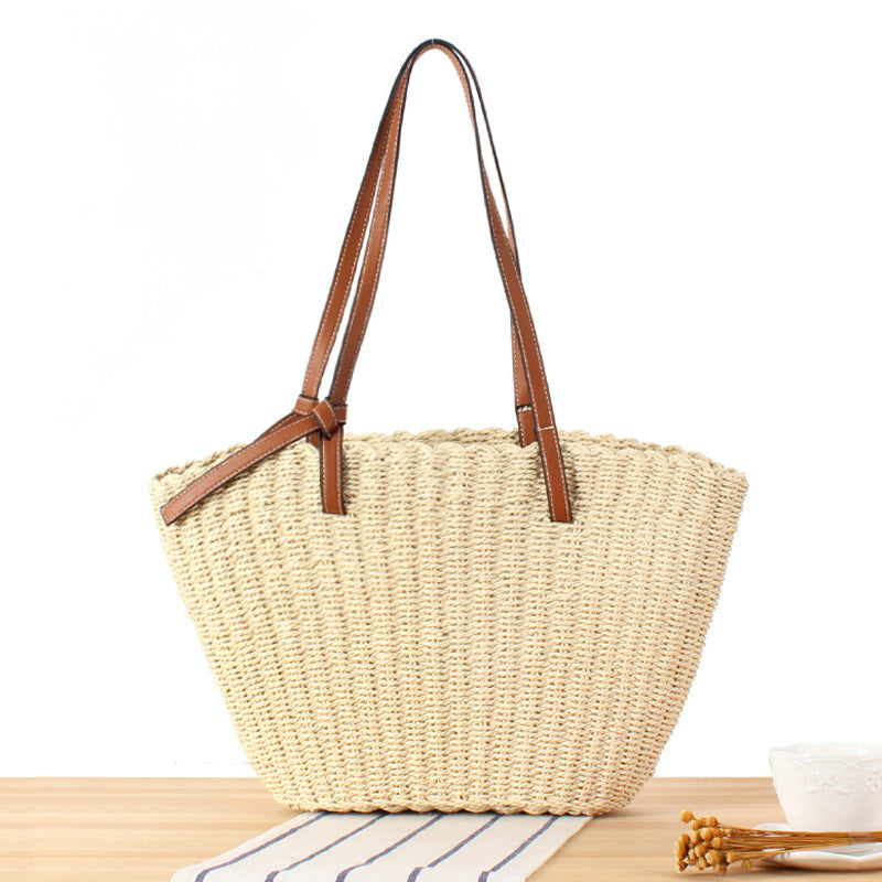 Strandtasche Aus Handgewebtem Naturmaterial mit Robusten Lederriemen Brehn
