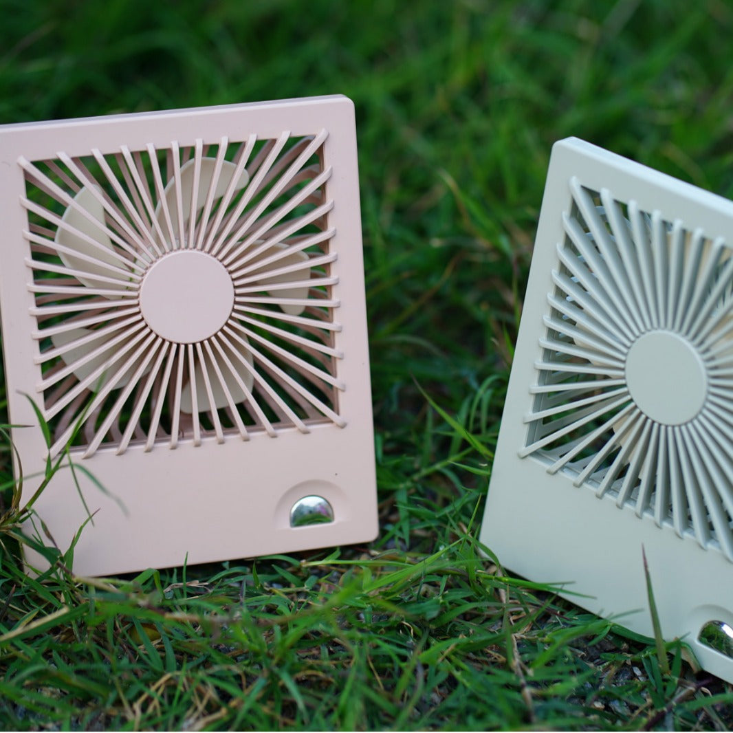 Unisex Tragbarer USB-Tischventilator mit anpassbarem Luftstrom Brehn