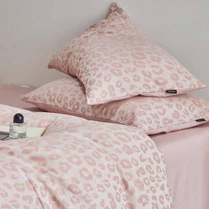 Elegante Bettwäschegarnitur aus Baumwoll-Lyocell-Mix mit feinem Blumenjacquard und verdecktem Hotelverschluss