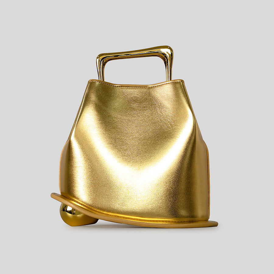 Skulpturale Griff-Handtasche