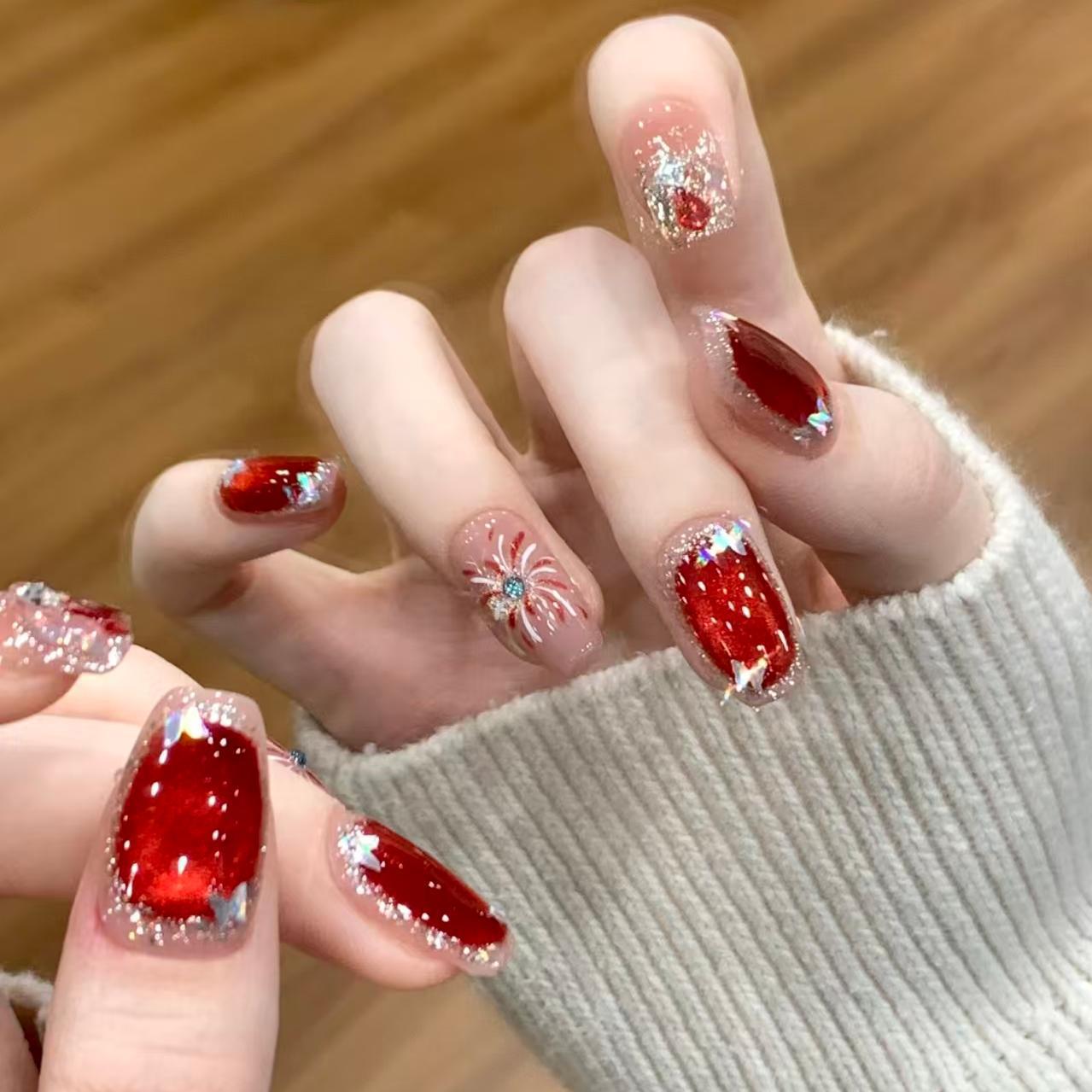 Dekorative Feiertags-Themen Press-On Nagelkunst Brehn
