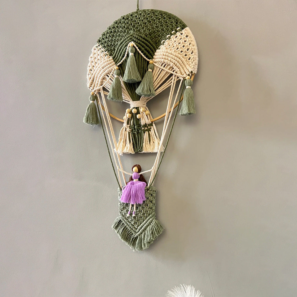 Makramee-Dekoration im Heißluftballon-Design