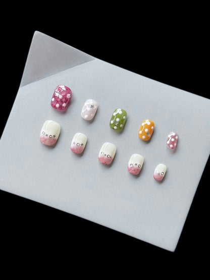 Benutzerdefinierte künstlerische Nagelkollektion