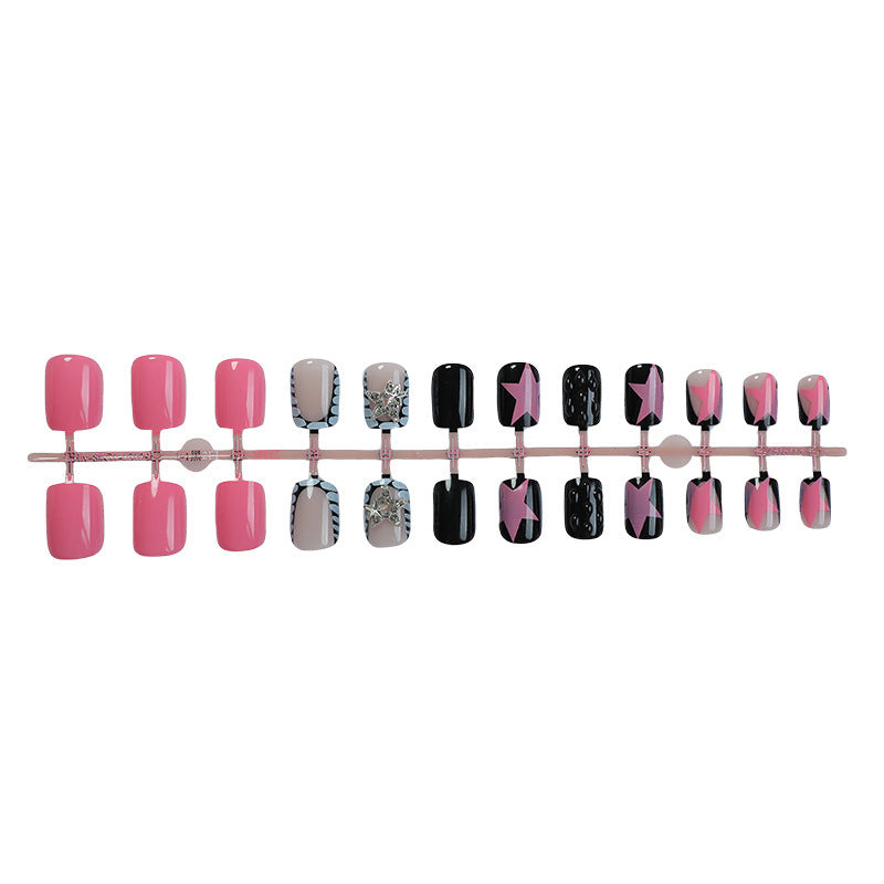 Kunstnagelset mit buntem Design und kreativen Details Brehn