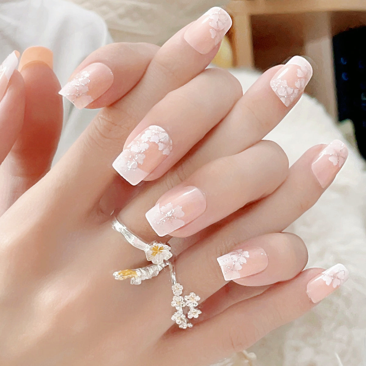 Premium Floral Nageldesign
