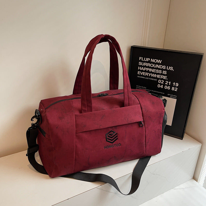 Sportliche Reisetasche Mit Komfortablem Schultergurt Brehn