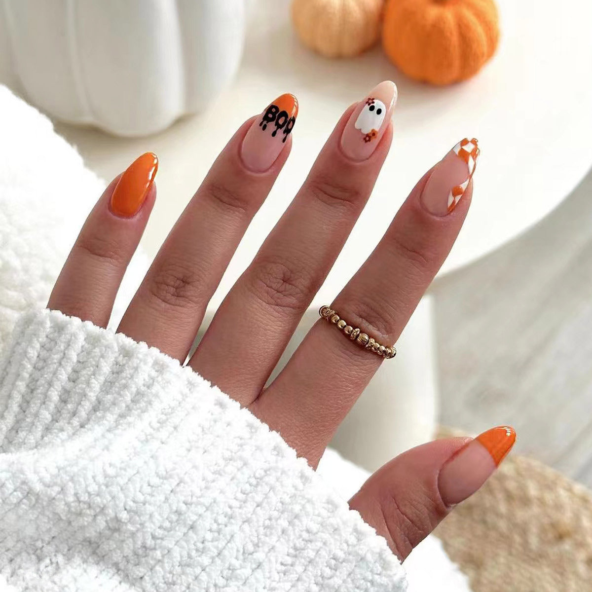 Kreatives Nageldesign Brehn