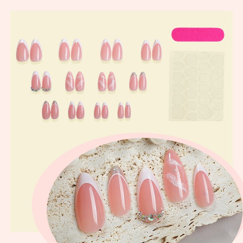 Premium dekorative Press-On Nagelset mit künstlerischer Ausführung Brehn