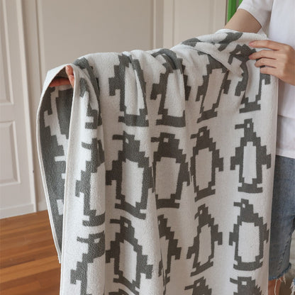 Kuscheldecke mit Teddy-Jacquardmuster und extra-weichem Frottee