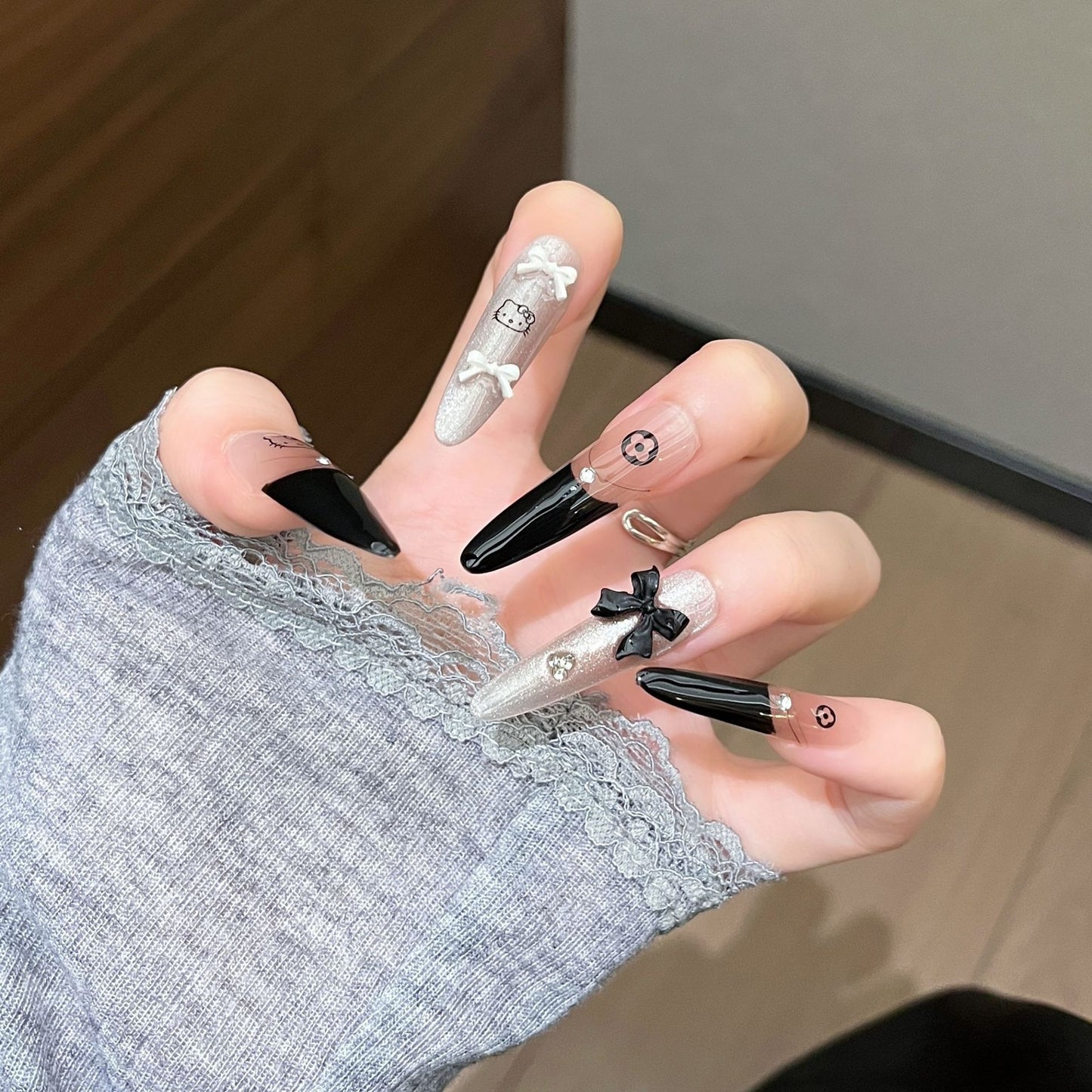 Kreatives Theme Press-On Nagelkunst Brehn