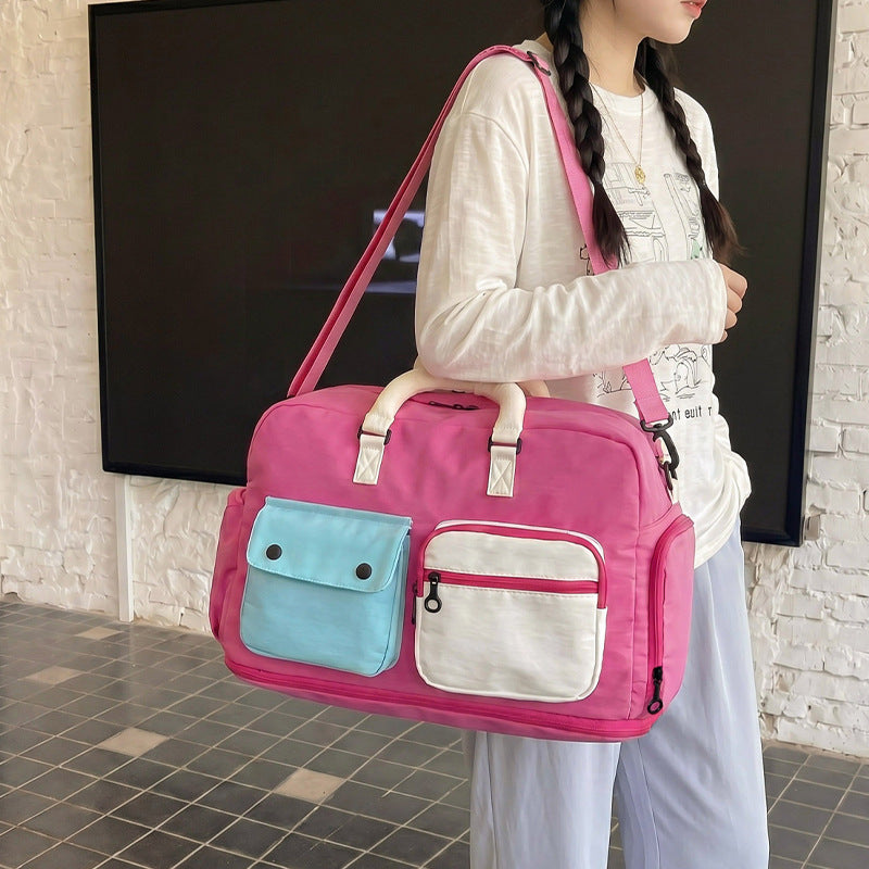Sportliche Reisetasche mit Mehreren Taschen und Verstellbarem Schultergurt Brehn