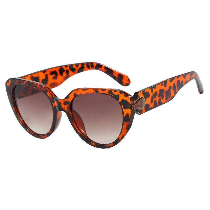 Damen Cat-Eye Sonnenbrille mit auffälligem Design und schützendem UV-Filter Brehn