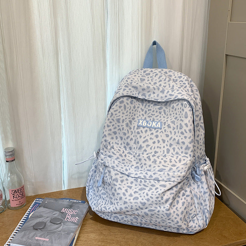 Niedlicher dekorativer trendiger Schulrucksack