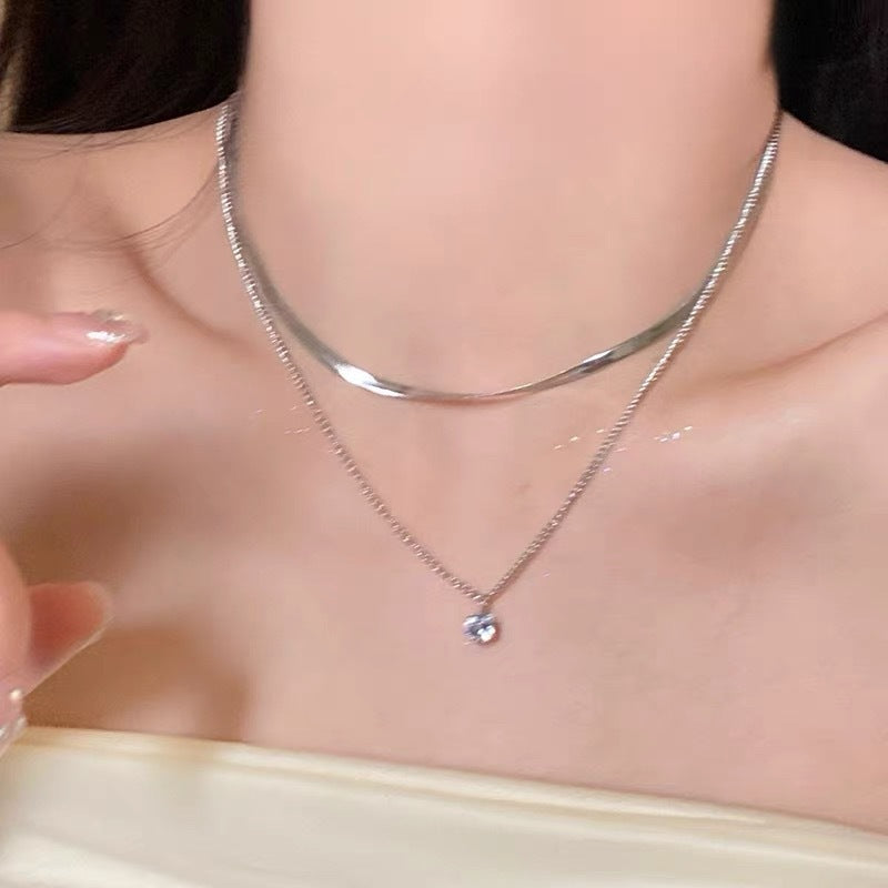 Eingeschichtete Silber Choker- und Anhängerkette Brehn