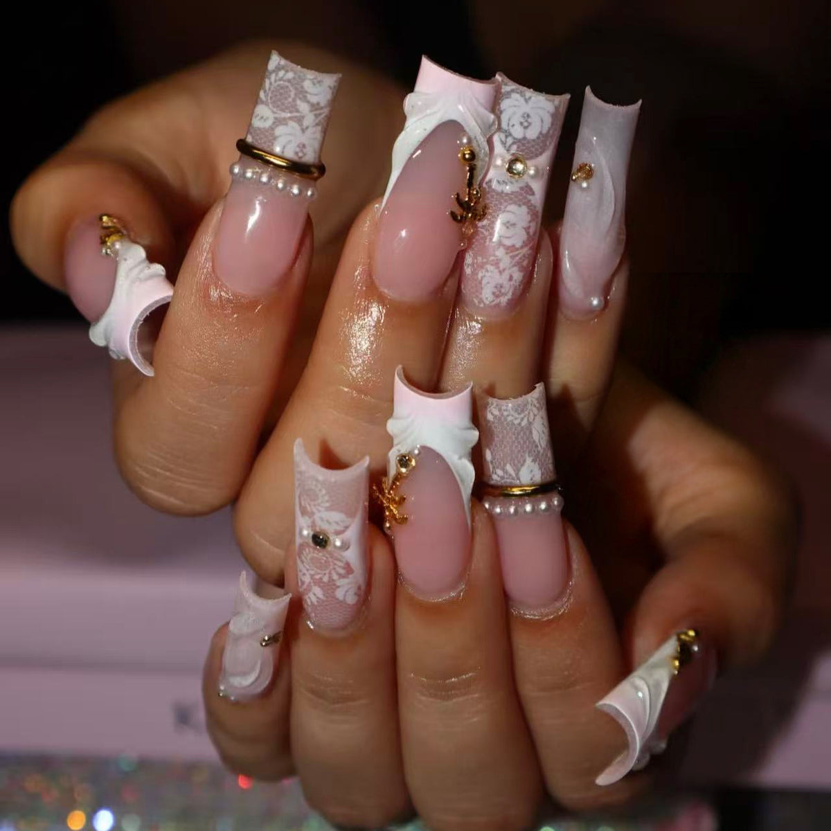 Elegantes dekoratives Press-On-Nagelset