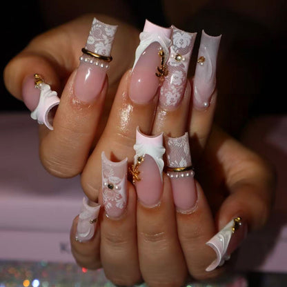 Elegantes dekoratives Press-On-Nagelset