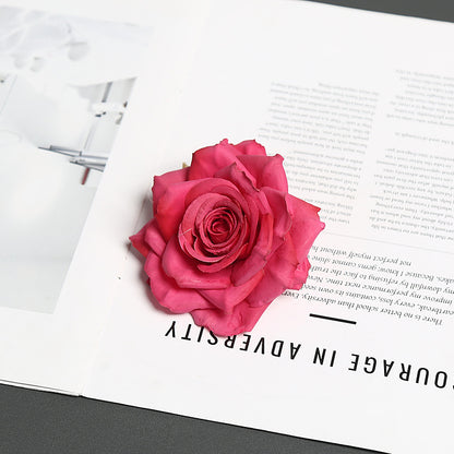 Florale Corsage für dekorative Trage- und Ausstellungszwecke