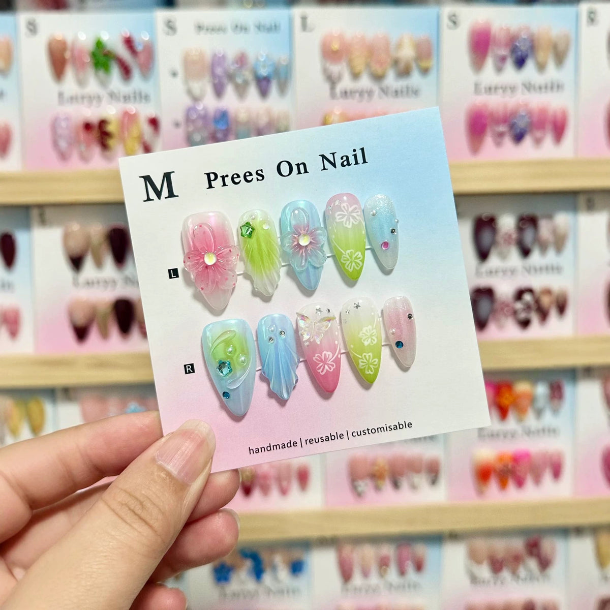 Künstlerisches handgefertigtes Press-On Nagelset