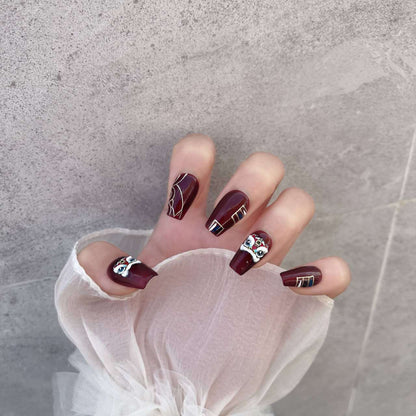 Künstlerisches dekoratives Press-On-Nagelkunst-Set