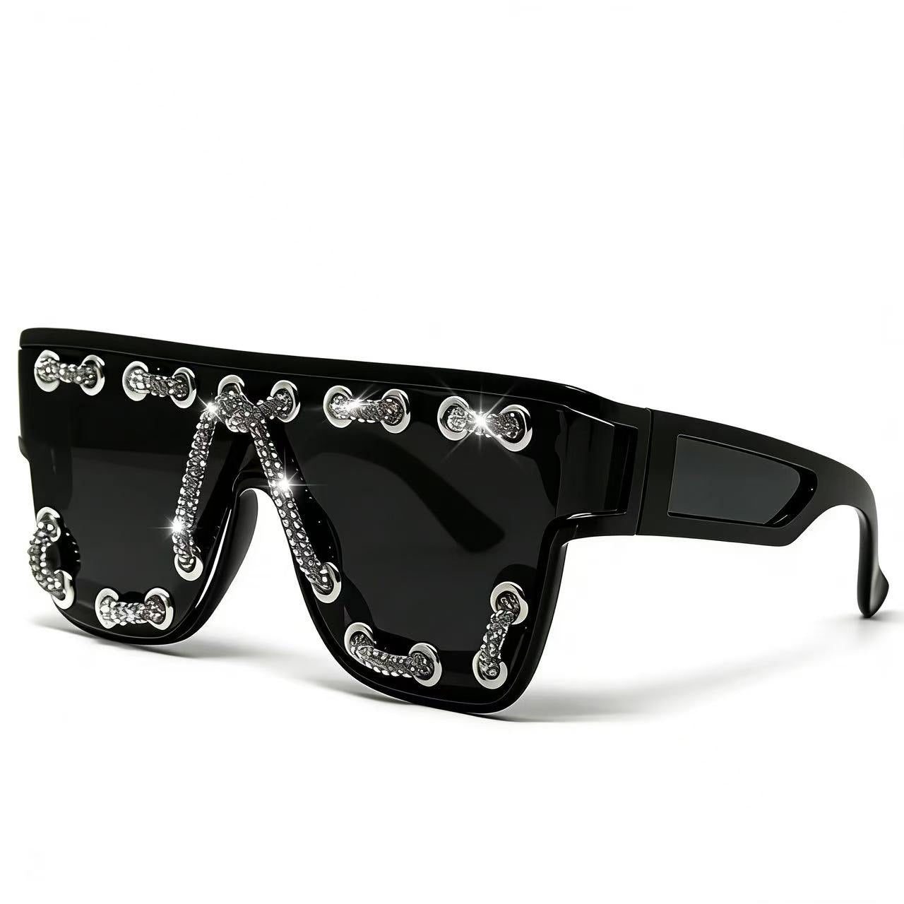 Damen Sonnenbrille mit extravagantem Design und dekorativer Kettenverzierung Brehn