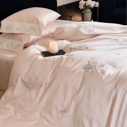 Luxuriöses Satin-Bettwäsche-Set mit feiner Blumenstickerei Brehn