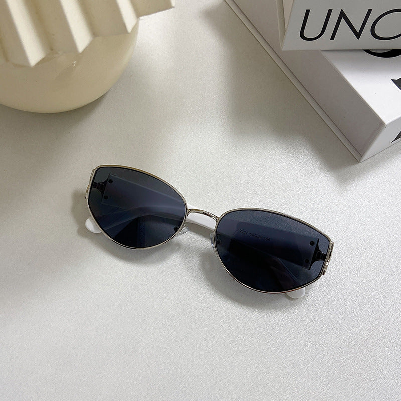 Modische Cat-Eye Sonnenbrille mit Goldenem Rahmen Brehn
