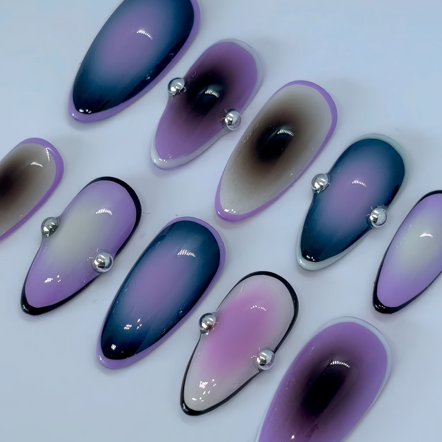 Thematic Artisan Press-On Nail Set Brehn