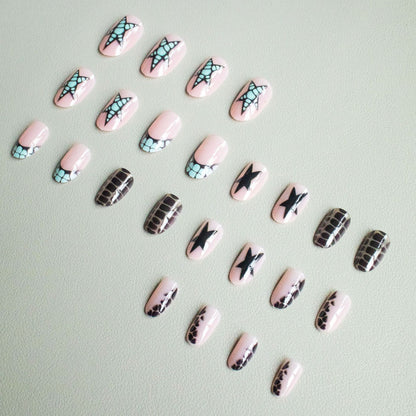Künstlerisches Stern- und geometrisches Nagelkunst-Kit
