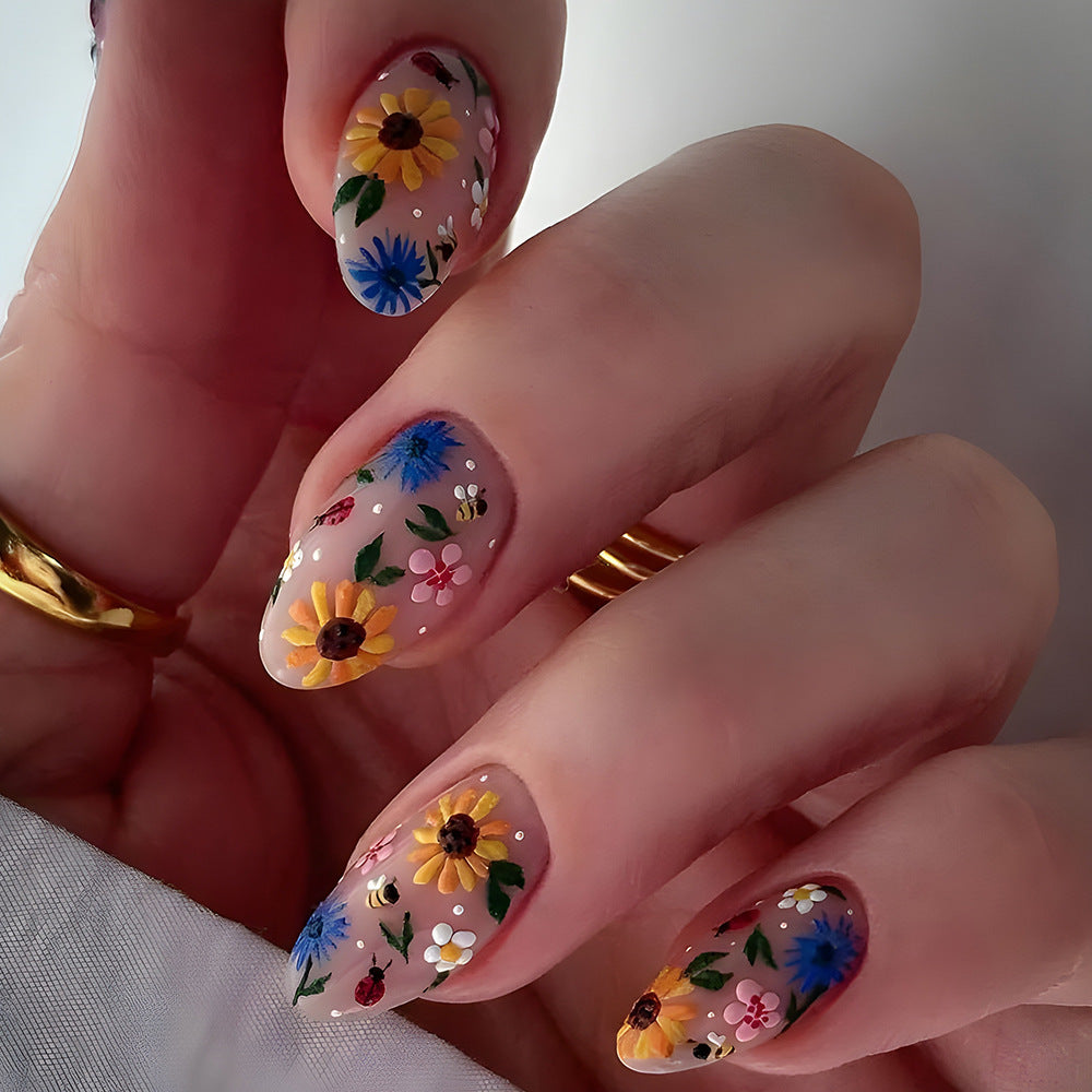 Floral Verziertes Press-On Nagelkunst Set Brehn