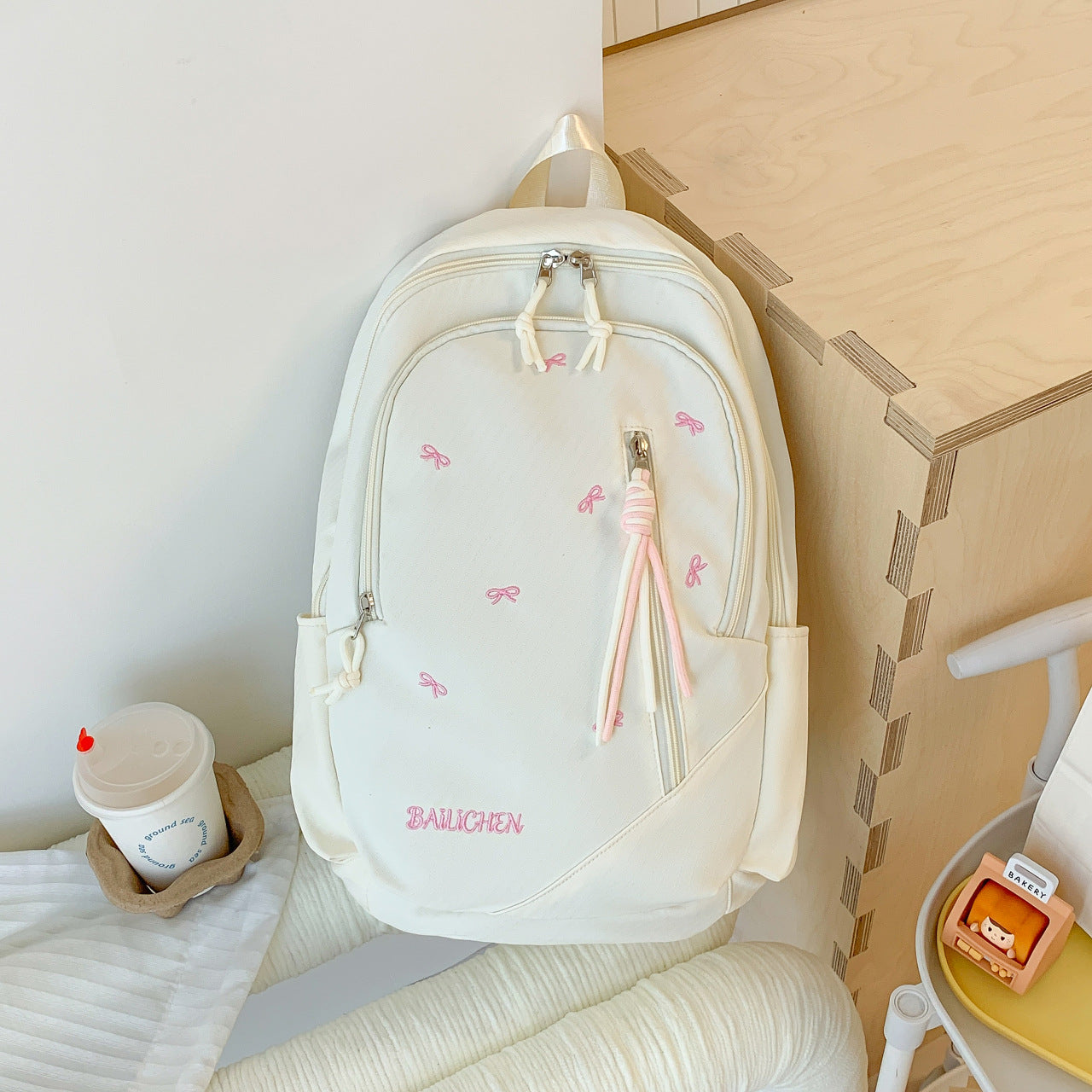 Stylischer bestickter Rucksack