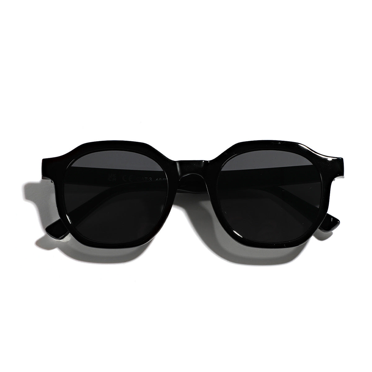 Damen stilvolle Sonnenbrille im modernen, kantigen Design Brehn