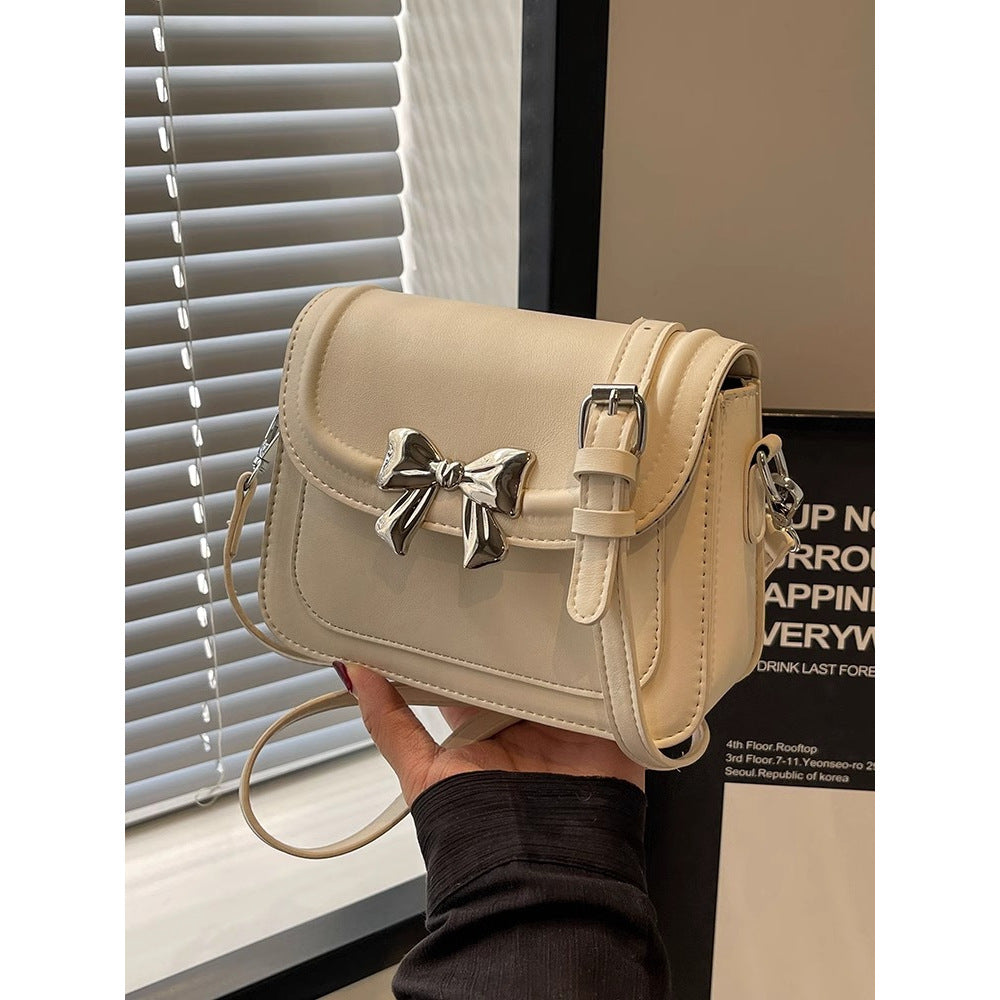 Elegante Schultertasche mit Schleifendetail Brehn