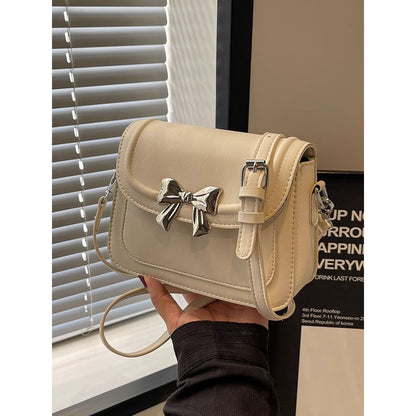 Elegante Schultertasche mit Schleifendetail Brehn