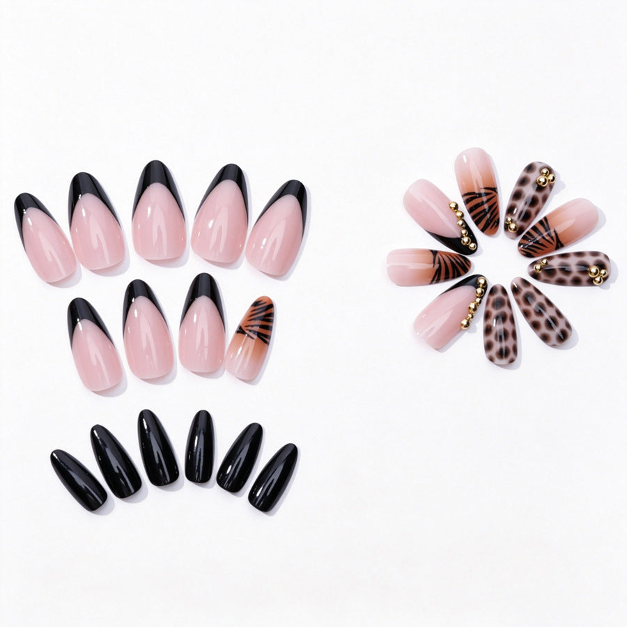 Kreatives Stiletto-Nageldesign Brehn