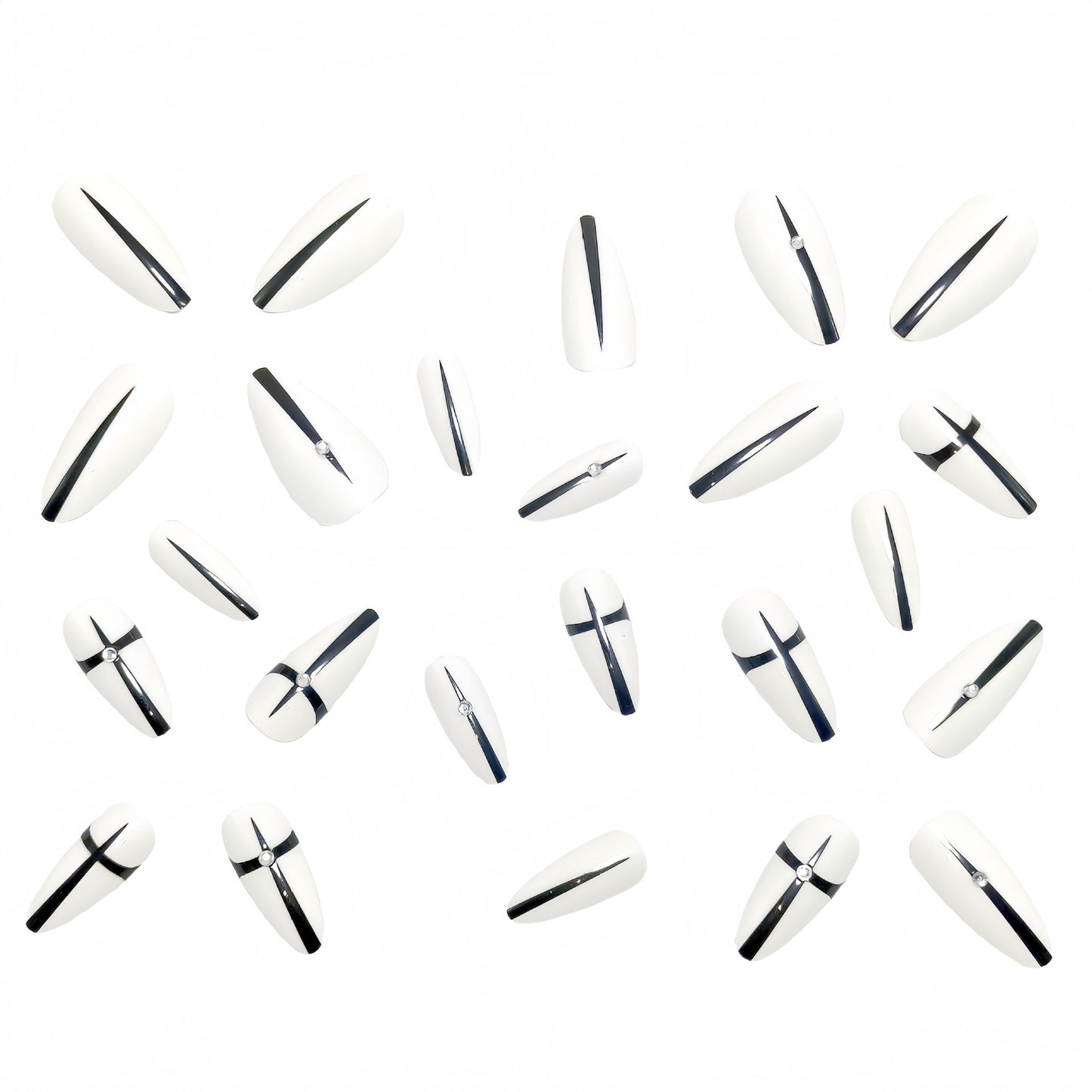 Kunstnägel mit Elegantem Geometrischen Design Brehn