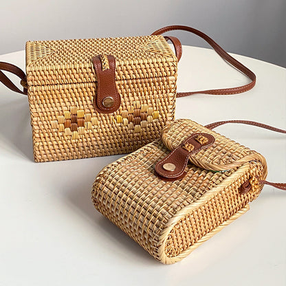 Handgefertigte Tragetasche aus geflochtenem Rattan Brehn