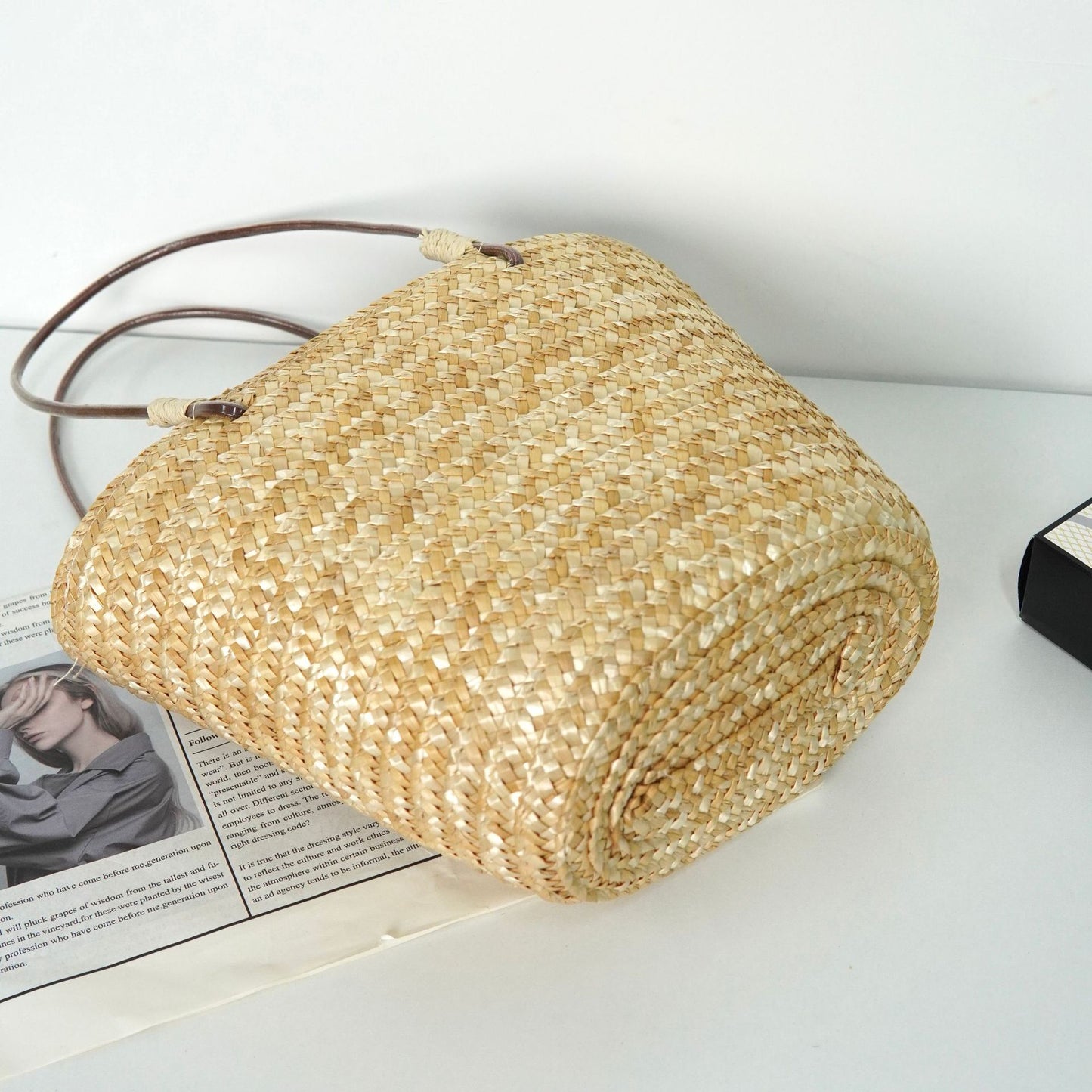 Handtasche mit Doppelt Geflochtenen Trägern Brehn