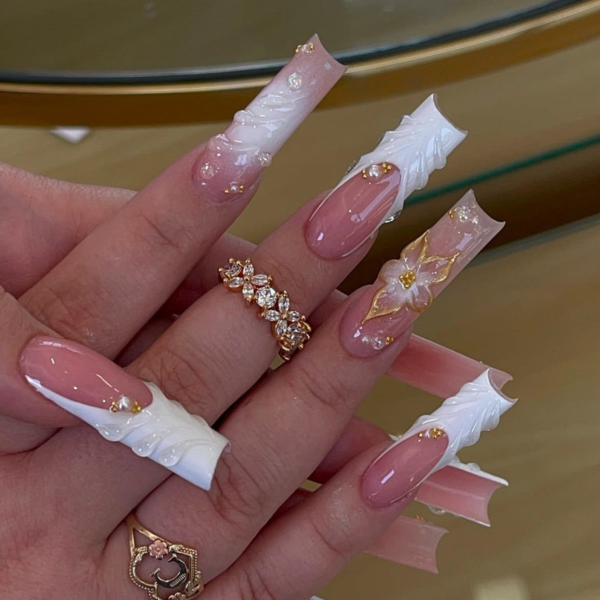Luxus 3D Blumennagelverlängerungen Brehn