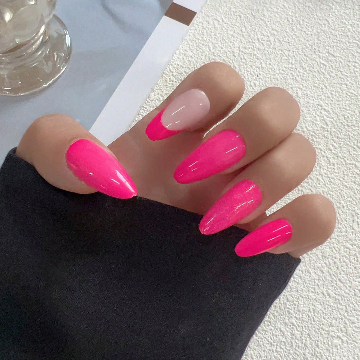 Stylische Stiletto-Nagelkunst
