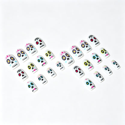 Künstlerisches Zuckerschädel-Nagelkunst-Design-Kit