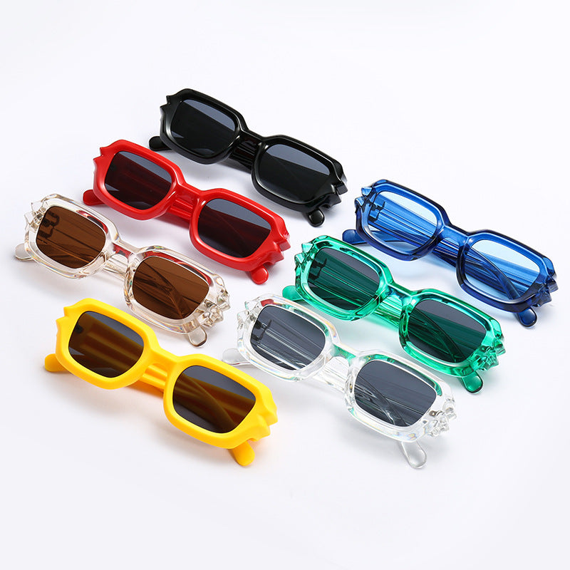 Damen Modische Sonnenbrille mit einzigartigem Rahmen und stylischen Details Brehn