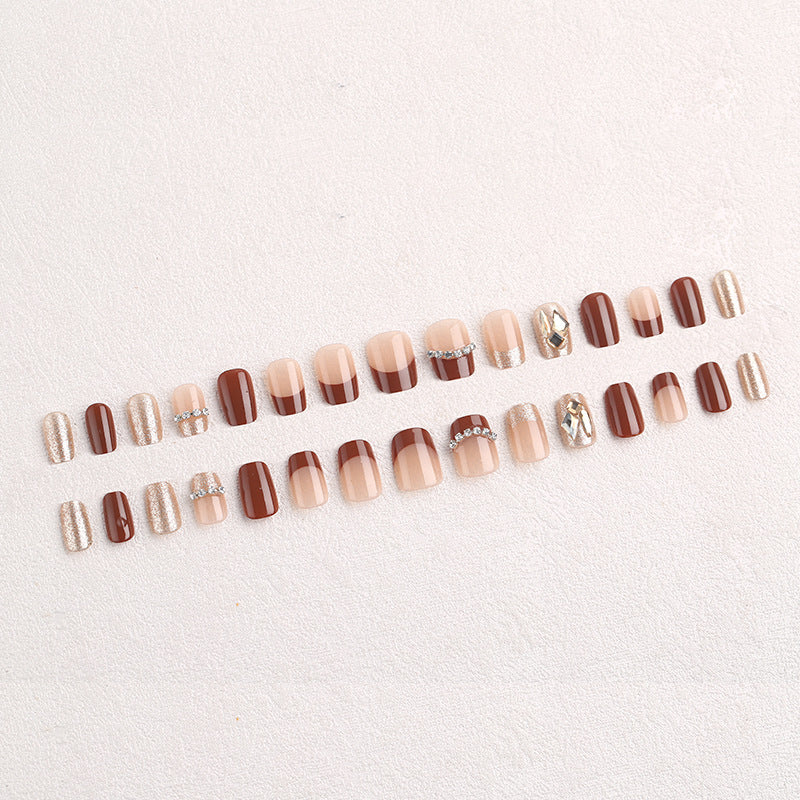 Kunstnagelset mit Funkelnden Kristall- und Glitzerakzenten Brehn
