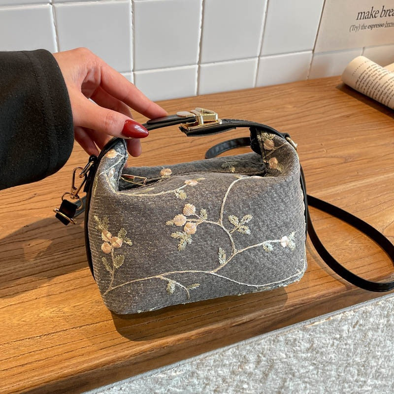 Bestickte Blumen Mini-Handtasche Brehn