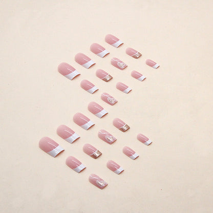 Herz-Design Press-On Nagelkunst Tipps Brehn