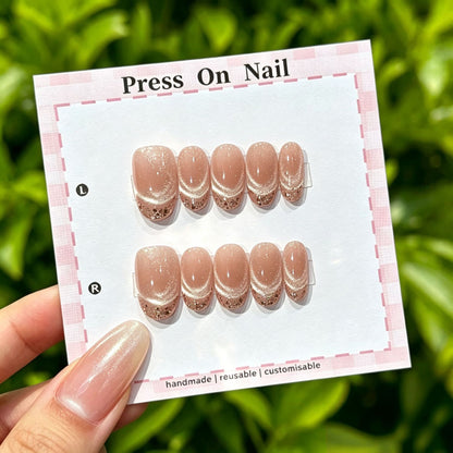 Anpassbare florale Press-On Nagelkollektion